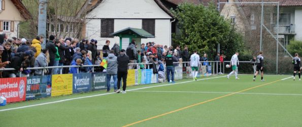Die Gegengerade was fast komplett in Haslacher Hand. Danke Fans