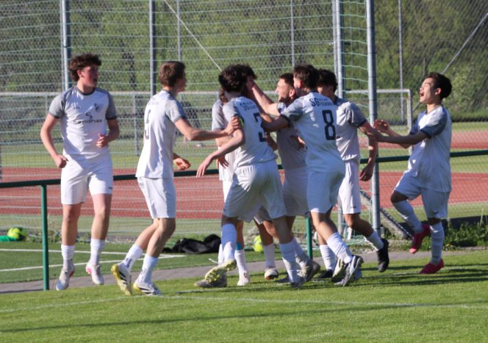 Jubel schon in der 2. Minute