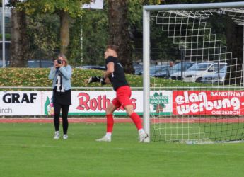 Fototermin von Keeper Philipp Walter