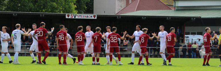 Abklatschen vor dem Spiel und auch nach dem Spiel reichte man sich die Hände