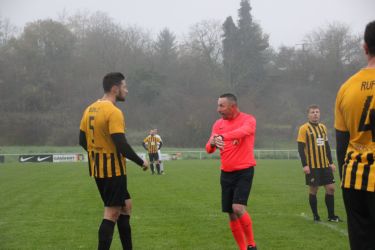 90 Minuten sind vorbei, Monsieur Bürkle, es gibt drei Minuten Nachspielzeit