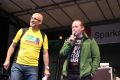 Joey Kelly im Interview bei Moderator Harald Bröker (li.)