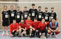 VF: Modische Thekensteher 1 (hinten) - Turkish International